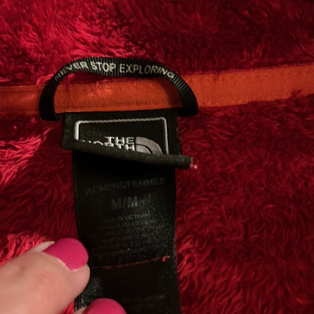 The North Face Women's Red Fleece Jacket - Picture 3 of 4